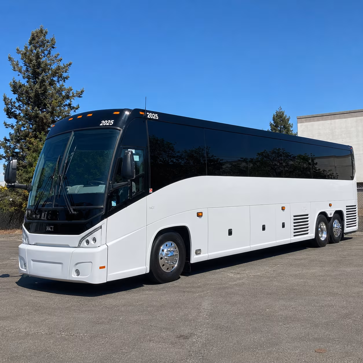 charter bus rentals to the san diego convention center for vista businesses